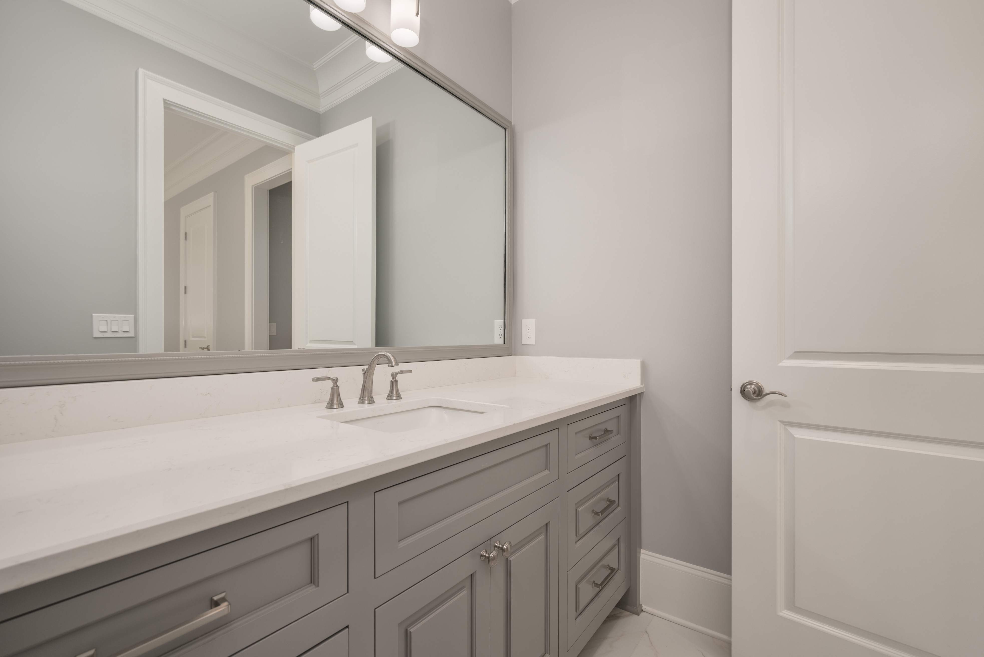 1100 Fox Bend image 40